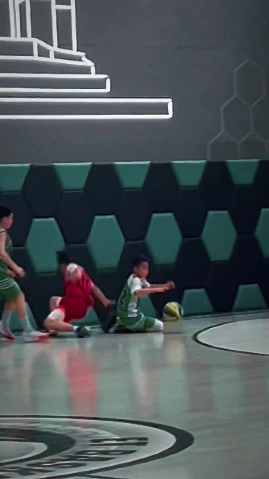 有一種默契叫做從小一起長(zhǎng)大！